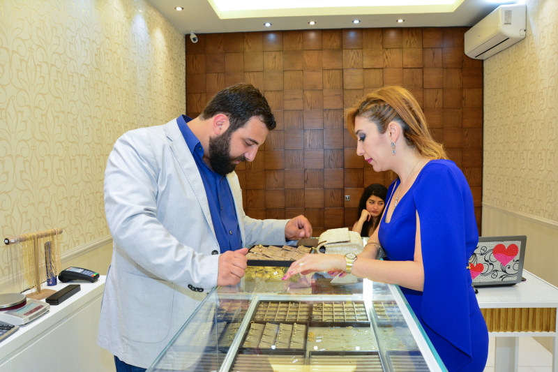 Grand Opening of Jeanette Saade Jewelry Shop
